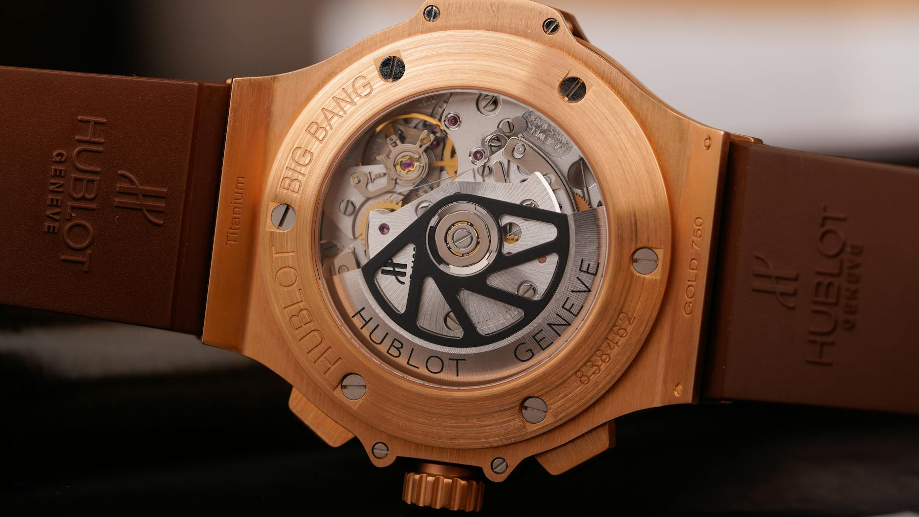 Keramik, Titan & Carbon: Hightech-Materialien in Schweizer Uhren