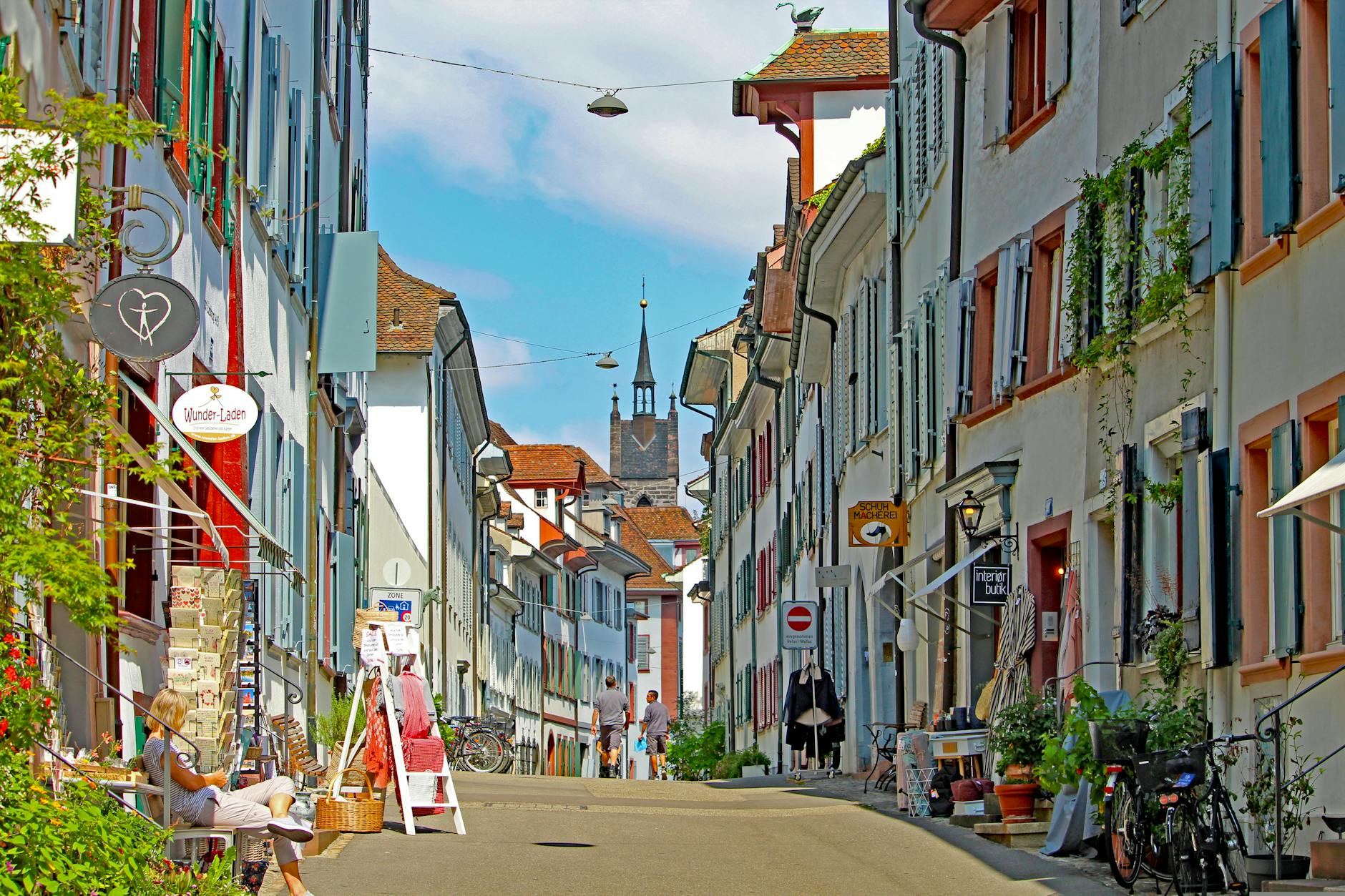 Basel street style art scene