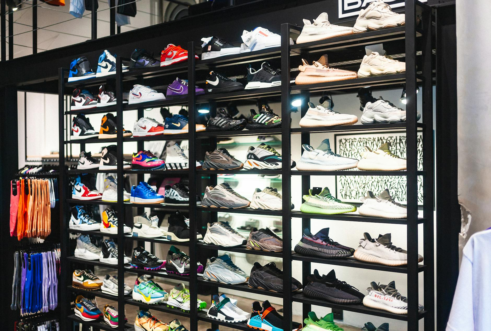 Bally shoes store