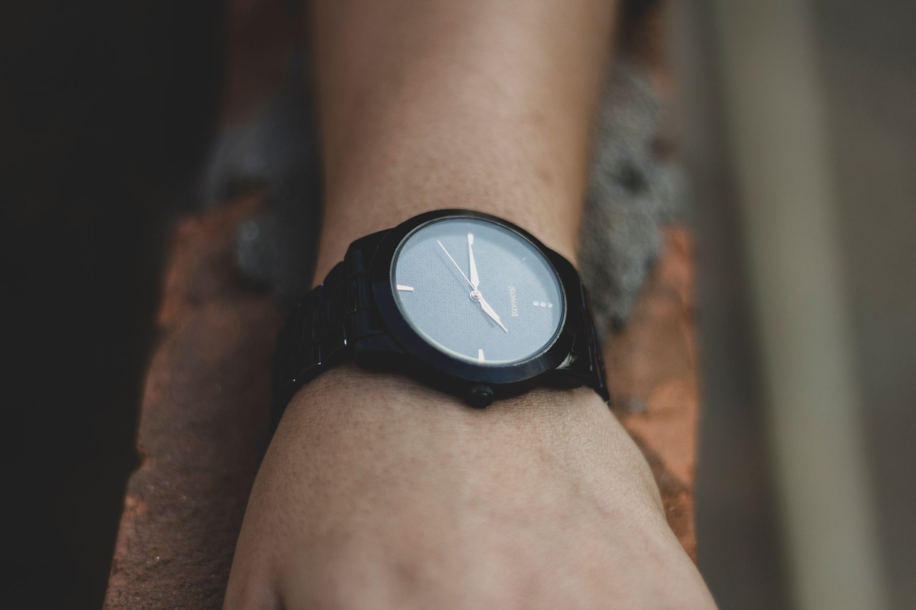 minimalist watch design