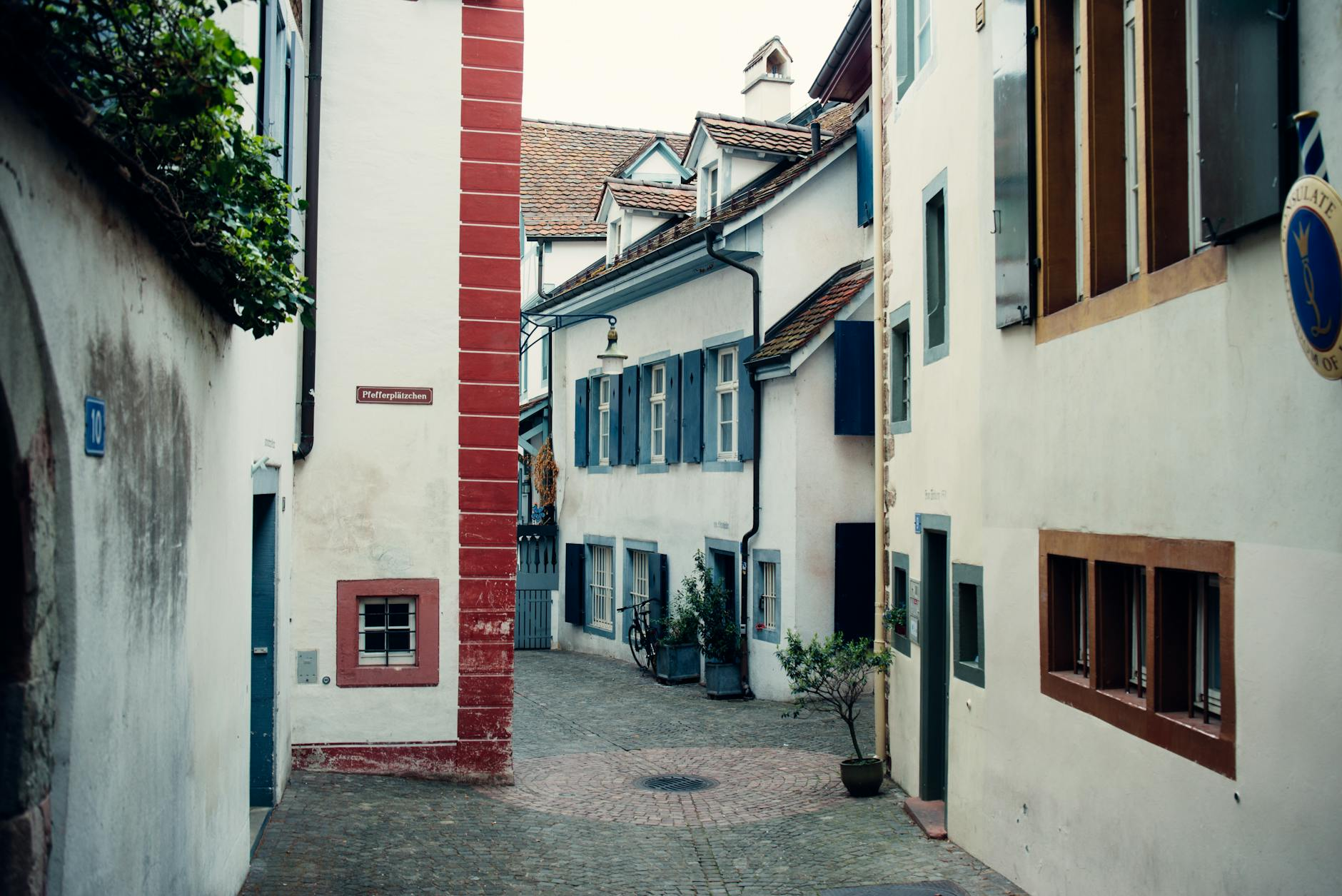Basel street style art scene
