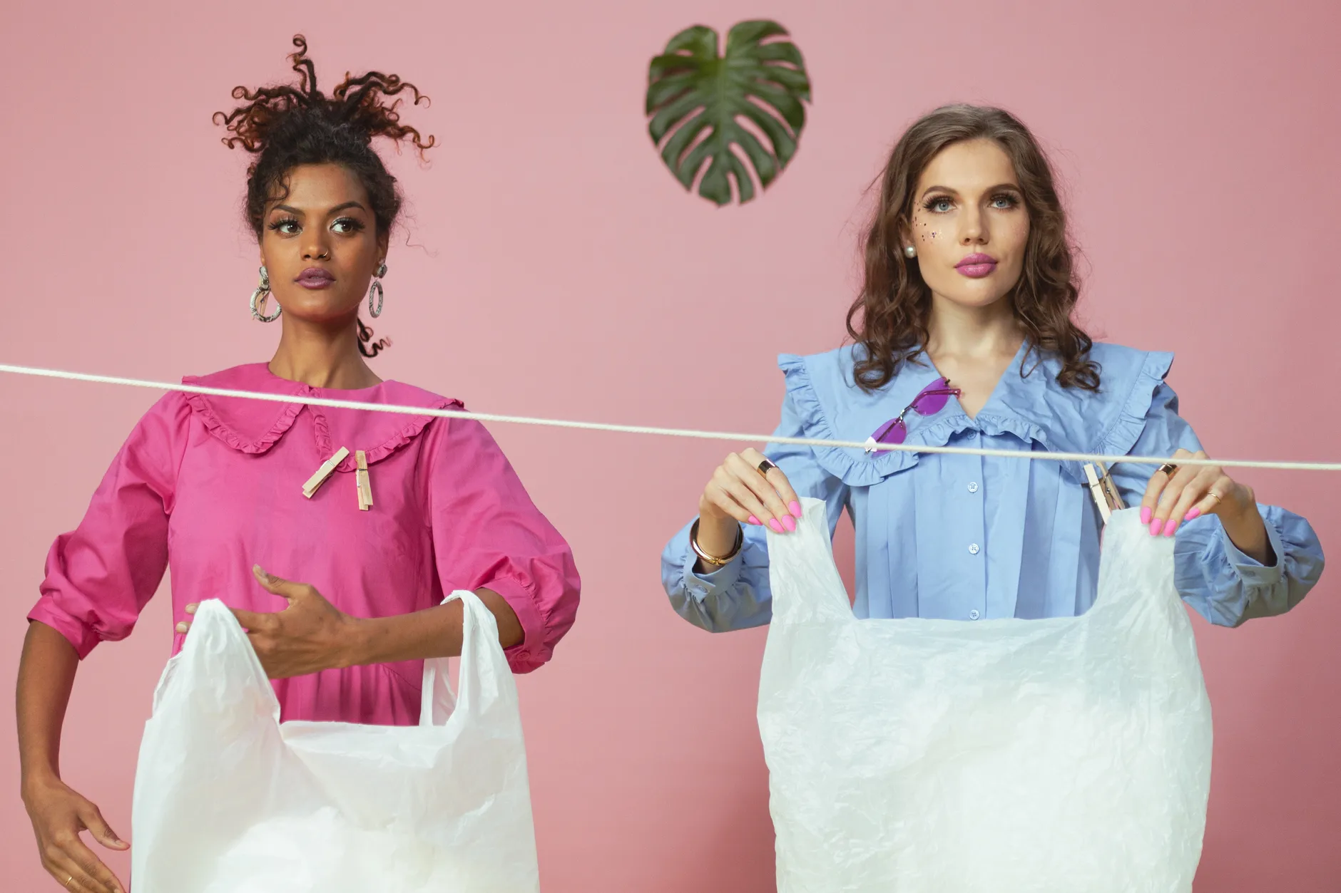 Nachhaltige Mode aus der Schweiz: 5 Pioniere, die die textile Zukunft gestalten